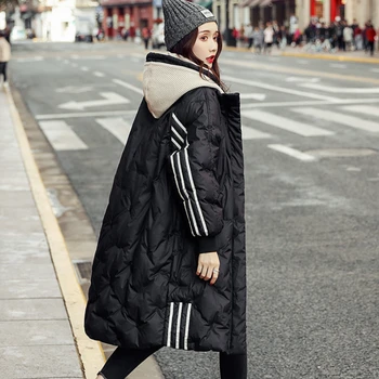 Жена пуховое палто с дължина 2023, свободна удебелена модни връхни дрехи в корейски стил с бял утиным пух